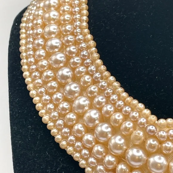 Made in Japan Vintage Ivory Cream Color Pearl Collar - Picture 6 of 13